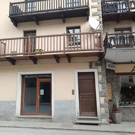 Bilocale Centro Lägenhet